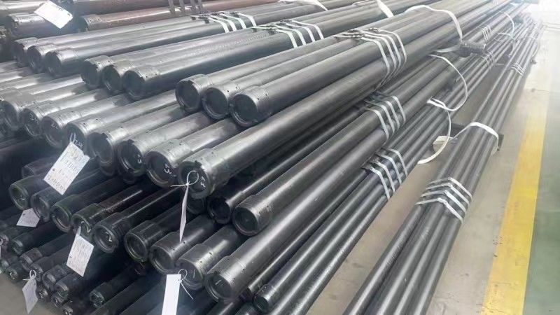 API 5CT มาตรฐาน 13-3/8 STC ป้องกันความดันสูง P110 ท่อและกระเป๋าครบครันด้วยวงแหวนความปลอดภัยและมีนม